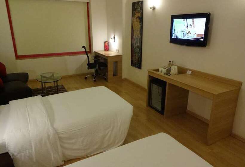 Red Fox By Lemon Tree Hotels, Hyderabad