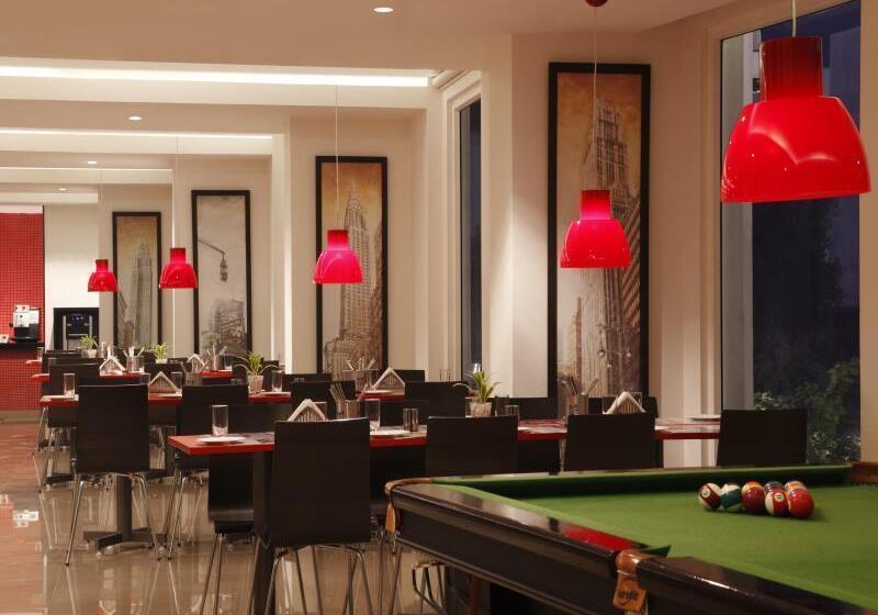 Red Fox By Lemon Tree Hotels, Hyderabad