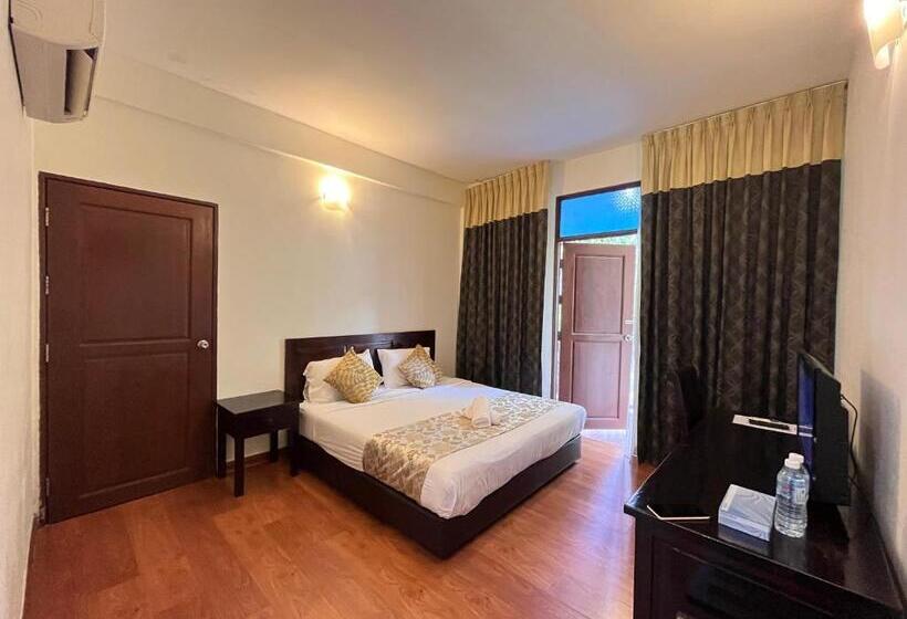 בית מלון כפרי ērya By Suria Janda Baik