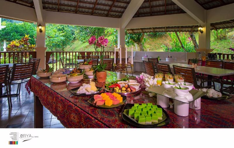 בית מלון כפרי ērya By Suria Janda Baik