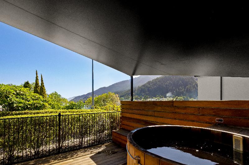 هتل Scenic Suites Queenstown