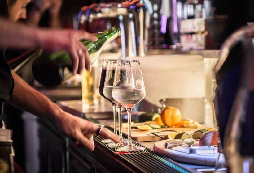 هتل Schwarzer Bar