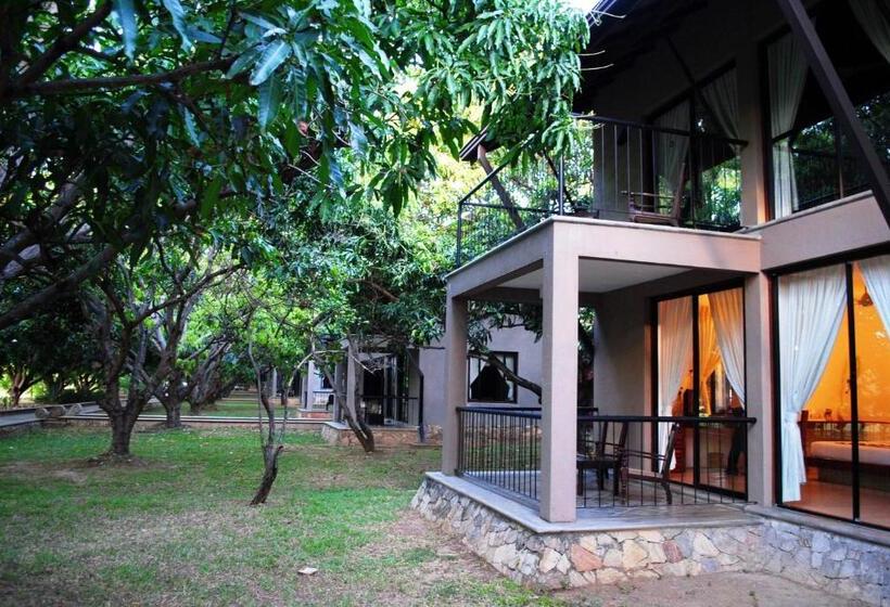 Отель Sigiriana Resort By Thilanka