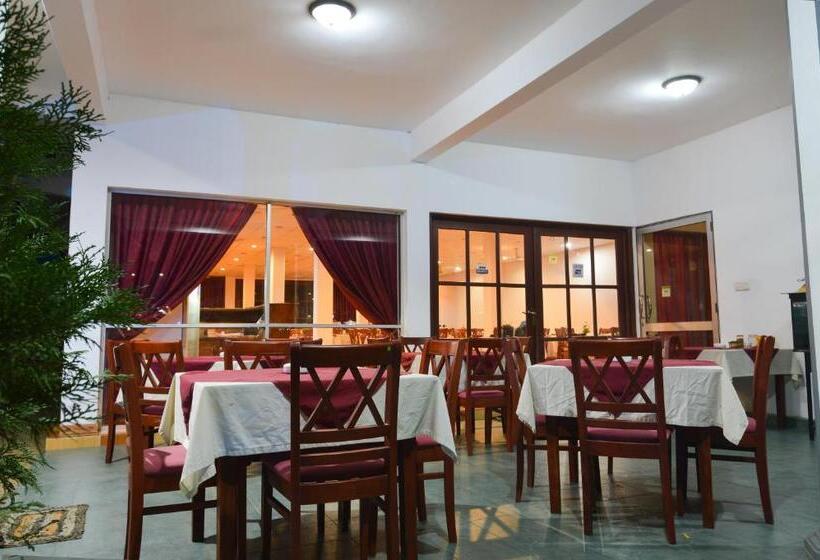בית מלון כפרי Siyanco Holiday Resort