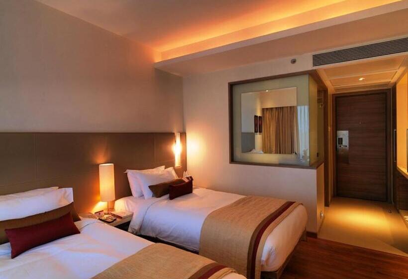 Spree Shivai Hotel Pimpri