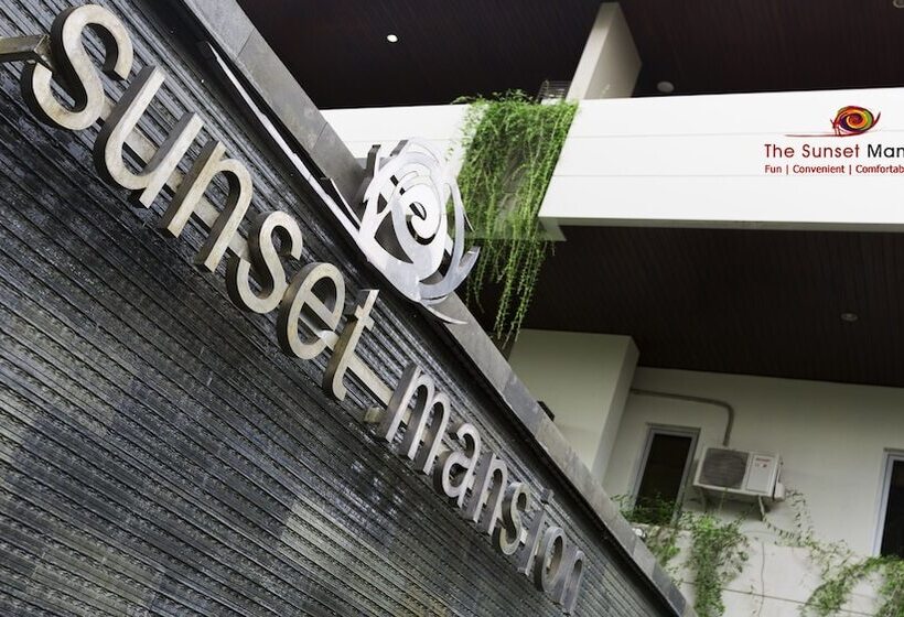 호텔 Sunset Mansion  Seminyak
