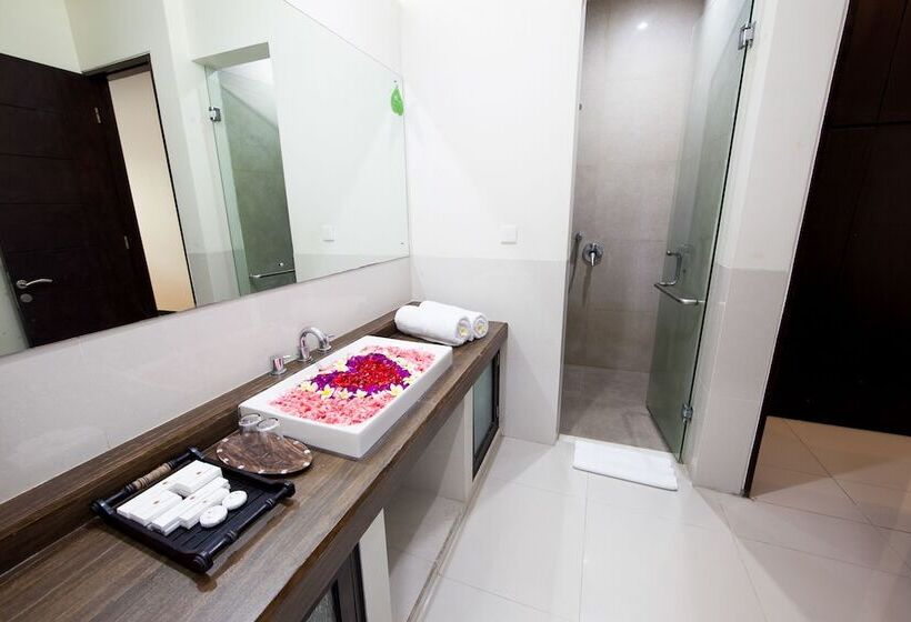 호텔 Sunset Mansion  Seminyak