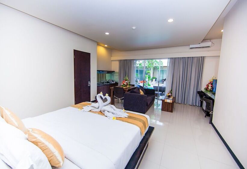 호텔 Sunset Mansion  Seminyak