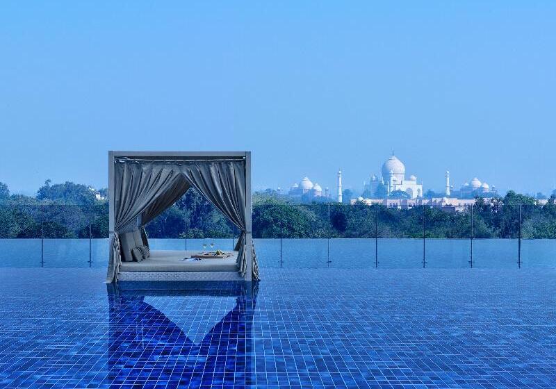 Taj Hotel & Convention Centre, Agra