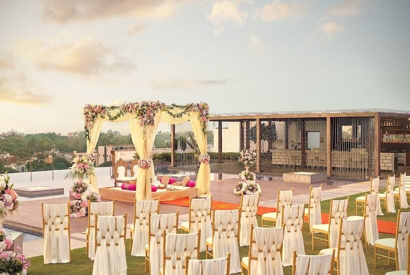 Taj Hotel & Convention Centre, Agra