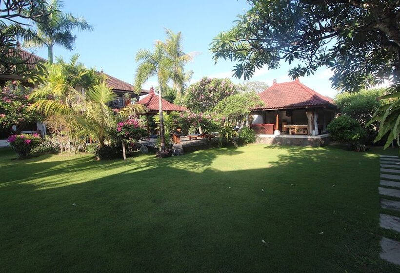 בית מלון כפרי Taman Agung