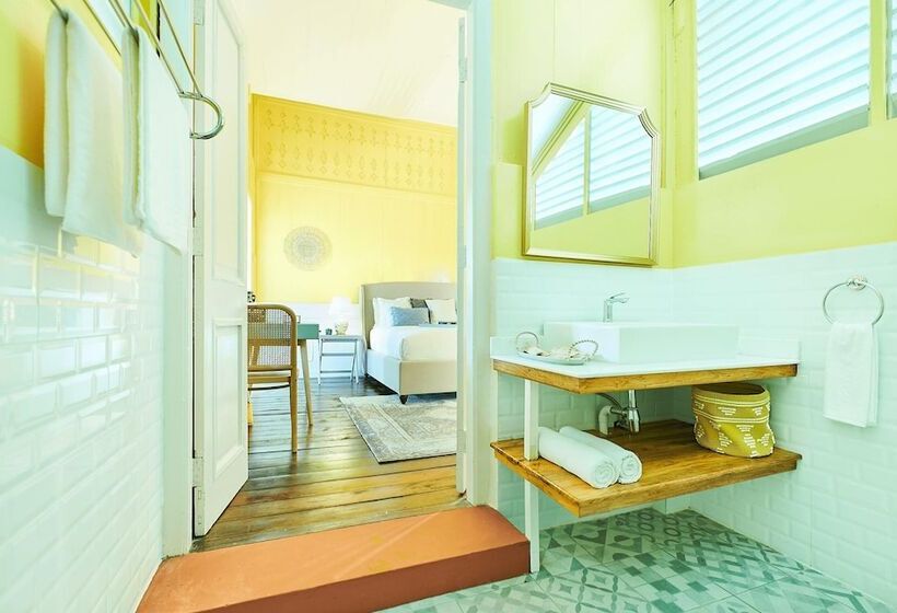 Отель Temple Tree Resort