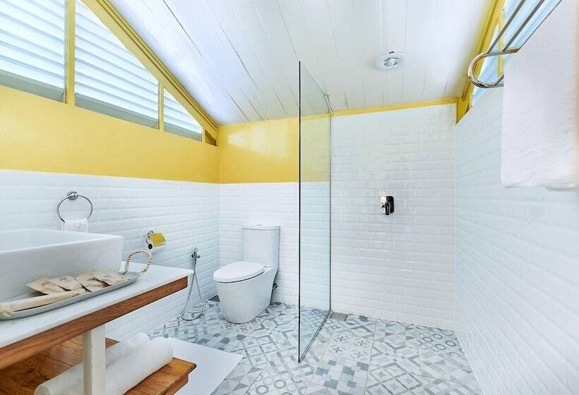 호텔 Temple Tree Resort