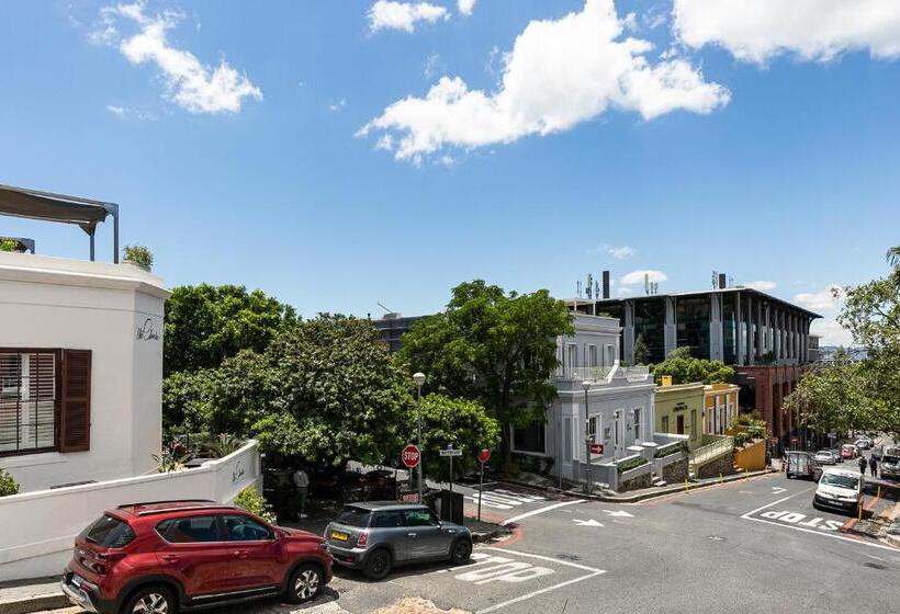 ホテル The Charles Cafe & Guesthouse