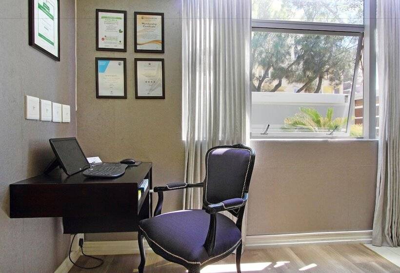 فندق The Hyde All Suite