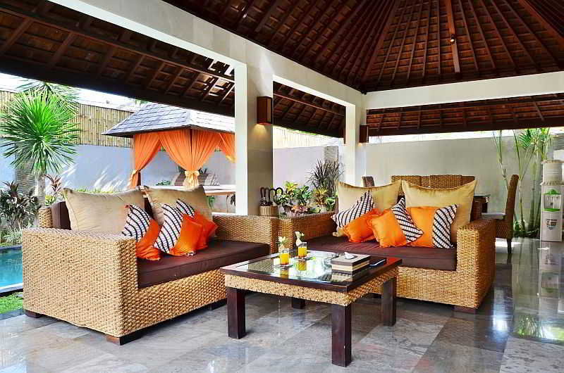 Отель The Khayangan Dreams Villa Umalas