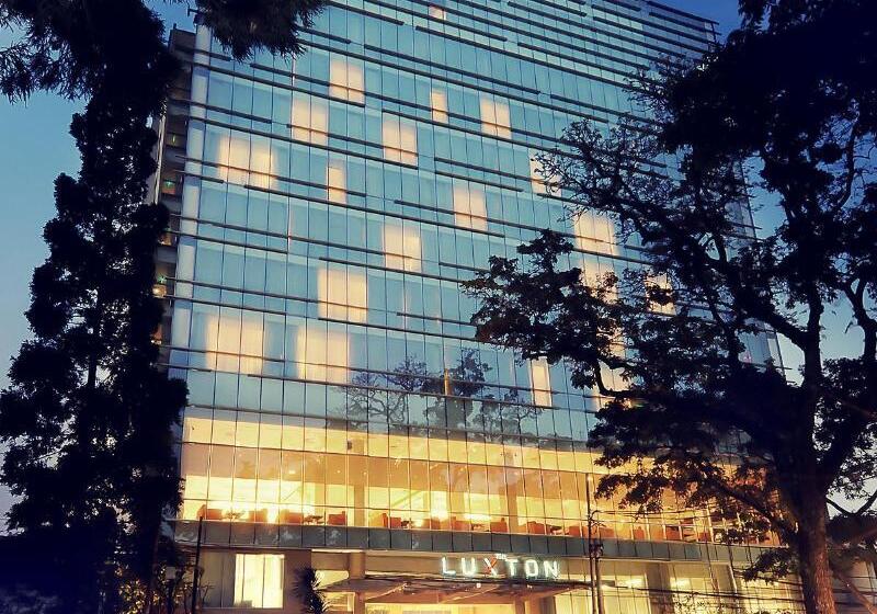호텔 The Luxton Bandung