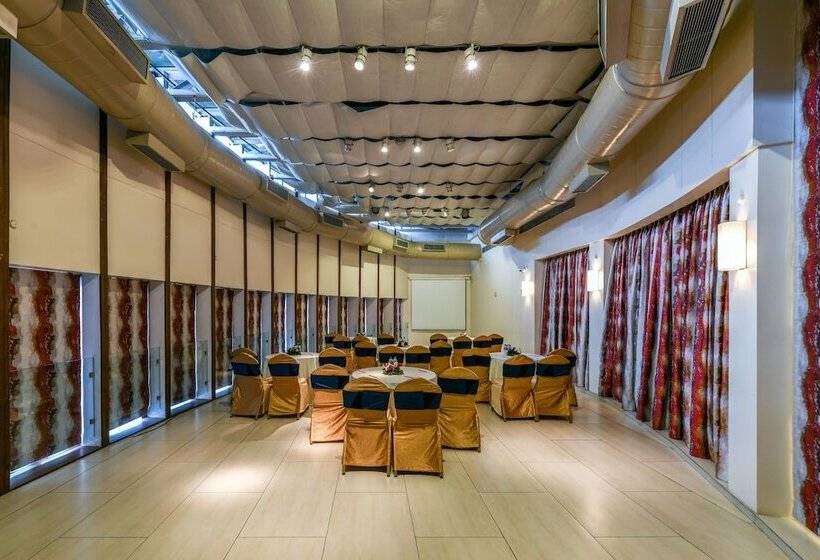 בית מלון כפרי The Regale  By Tunga