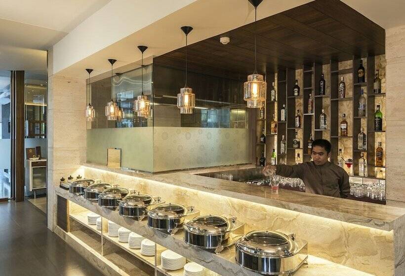 فندق The Regale  By Tunga