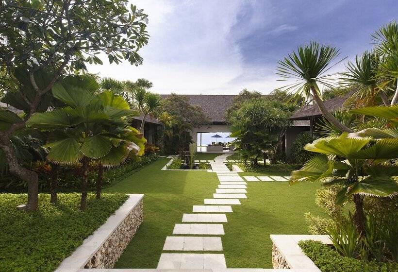 호텔 The Ungasan Clifftop Resort