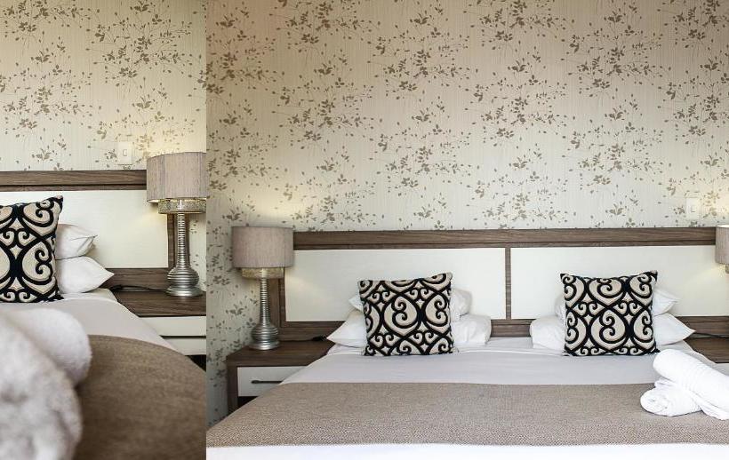 호텔 The Waterfront  & Spa By Misty Blue S