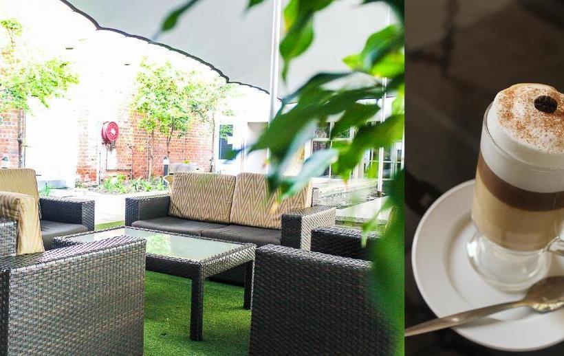 호텔 The Waterfront  & Spa By Misty Blue S