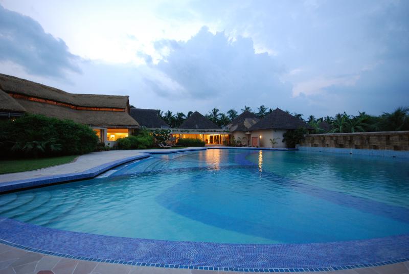 هتل Vedic Village Spa Resort Kolkata