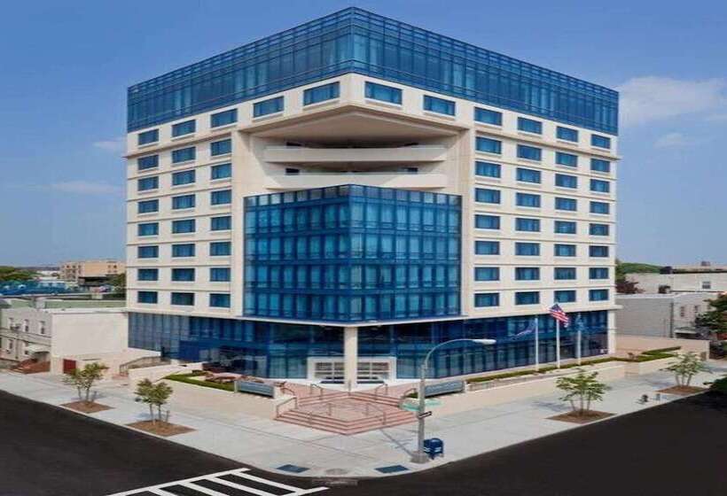 Vista Lic Hotel, Premier Collection By Best Western