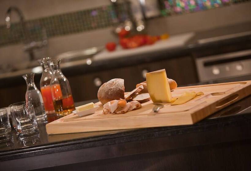 Marriott Marquis City Center Doha Hotel