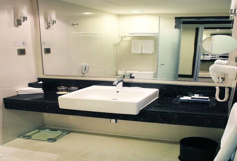 Ming Garden Hotel And Residences