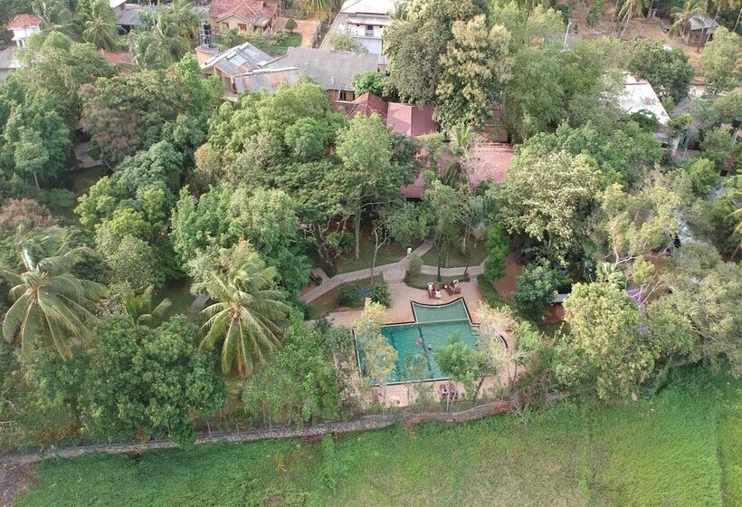 Pelwehera Village Resort