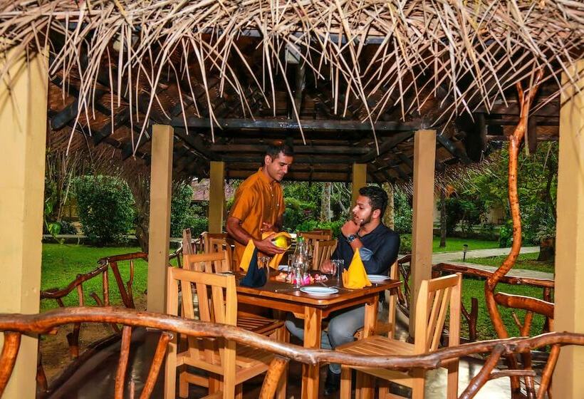 Pelwehera Village Resort