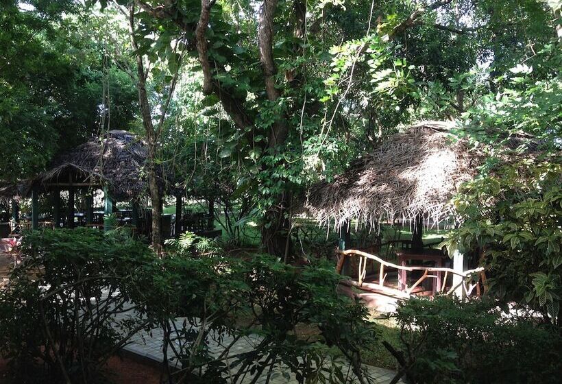 Pelwehera Village Resort