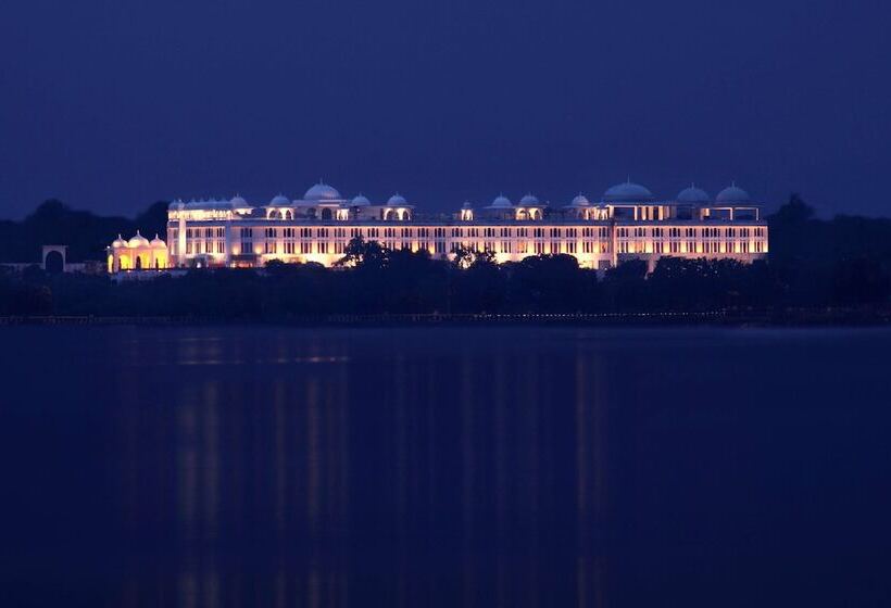 Radisson Blu Udaipur Palace Resort & Spa