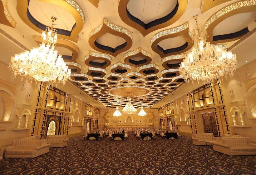 Radisson Blu Udaipur Palace Resort & Spa