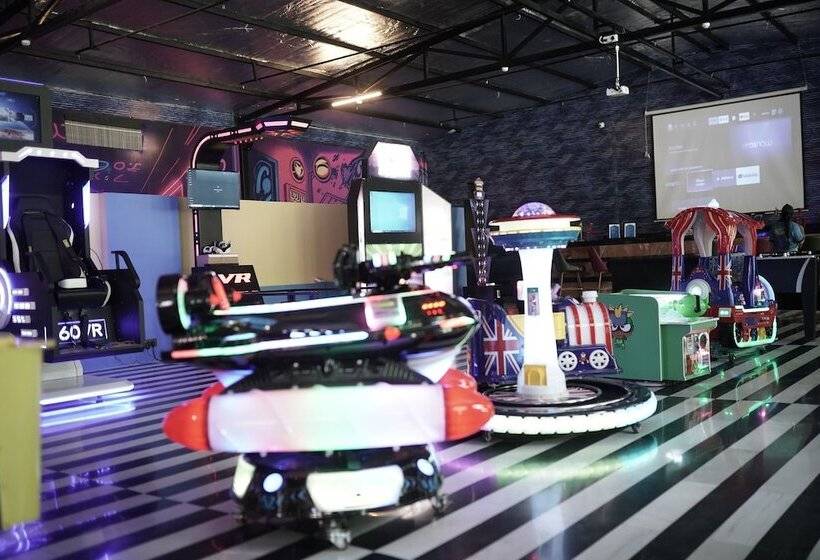 Radisson Blu Udaipur Palace Resort & Spa