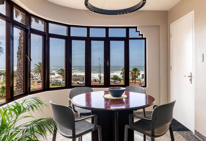 אתר נופש Camps Bay Village   Studios And Apartments