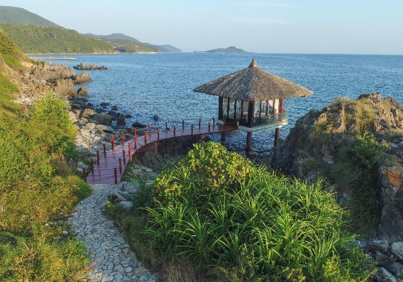 استراحتگاه Vinpearl Luxury Nha Trang