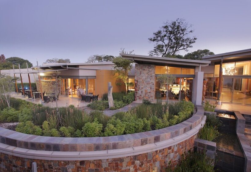 Seven Villa Hotel And Spa