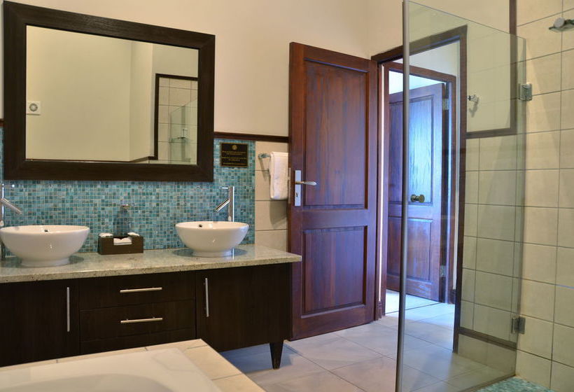 BON Hotel Shelley Point