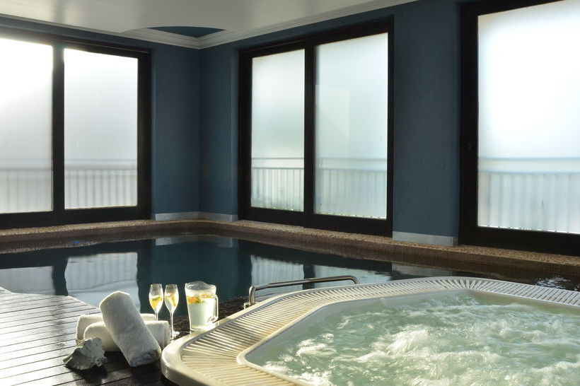 BON Hotel Shelley Point