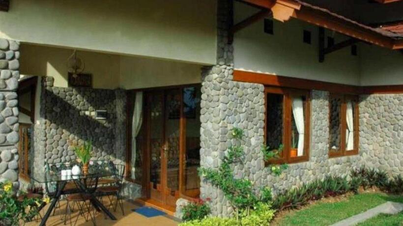 Talita Resort Ciloto Puncak