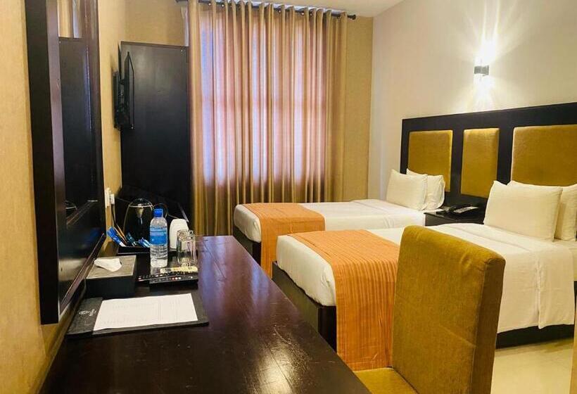 호텔 Full Moon Garden