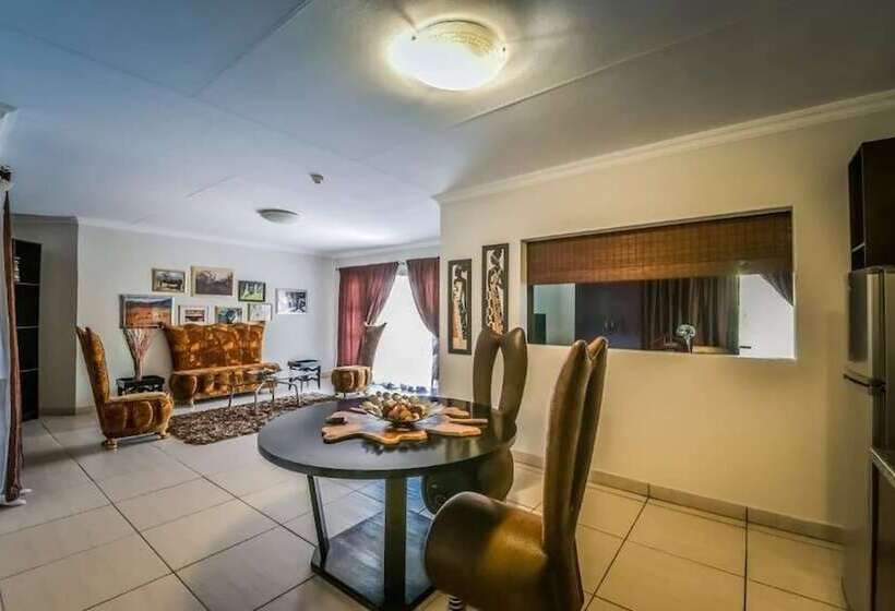 The Lakes Hotel And Conference Centre