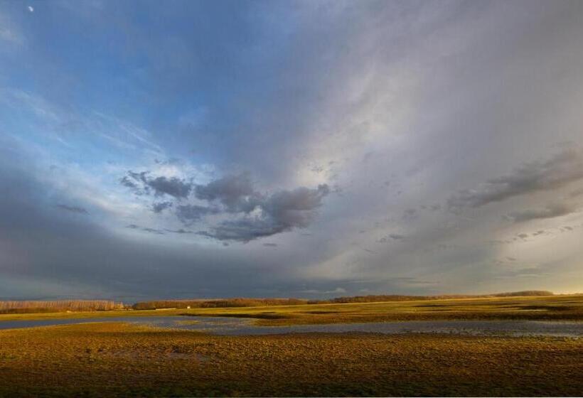 مبيت وإفطار Bibic Nature Lodge