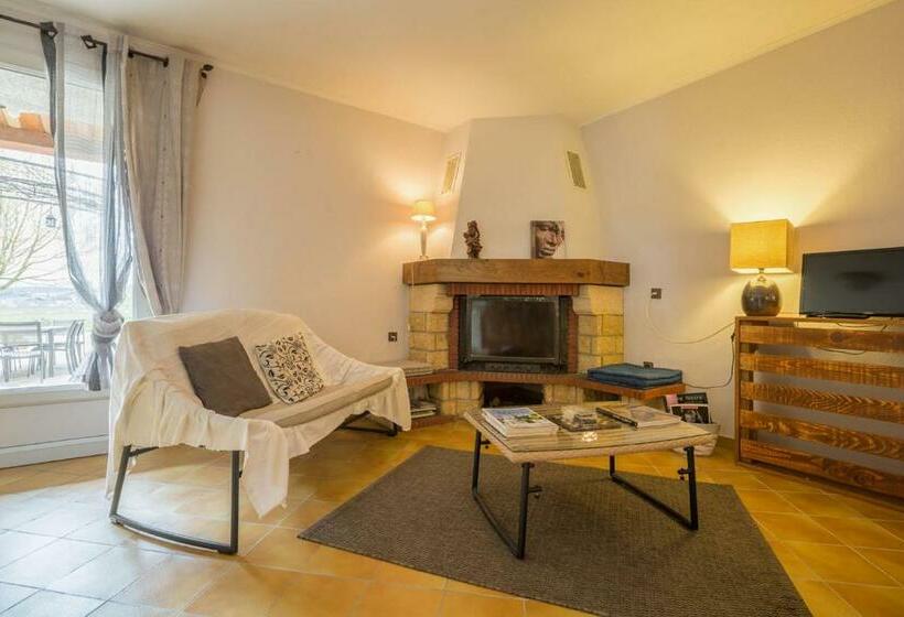 Bed and Breakfast Gite De Groupe 15p, 7 Ch, 6 Sdb, Parc Et Salle De Réception, Ou Chambres D Hotes