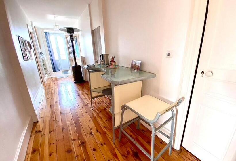 ベッドアンドブレックファースト Demeure Des Dentelles