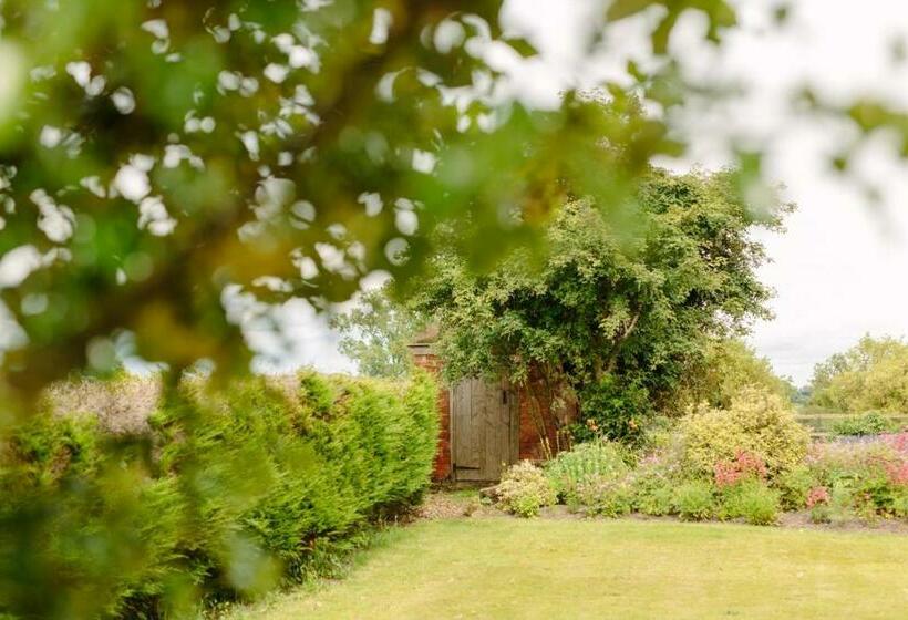 צימר Hordley Hall