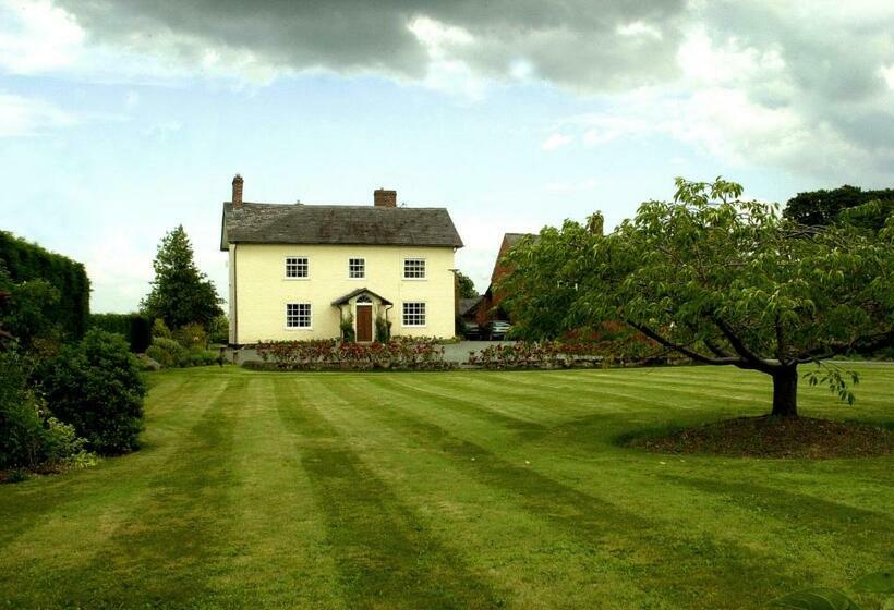 ベッドアンドブレックファースト Hordley Hall