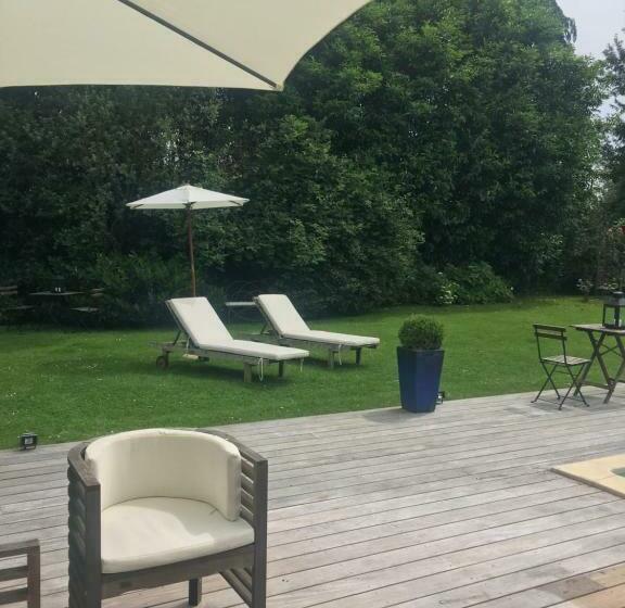 住宿加早餐  Le Cottage Mirabelle